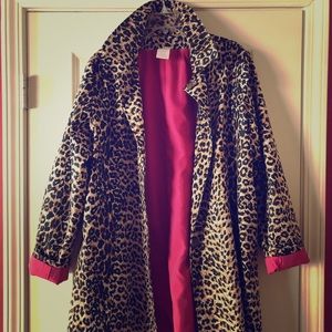 🔥HOT🔥Women’s Large Leopard Print Rain Jacket